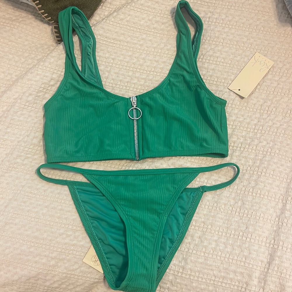 BOGO🌸 NWT RIS-K Dippin’ Daisy’s Bikini Top & Bottom EMERALD Green